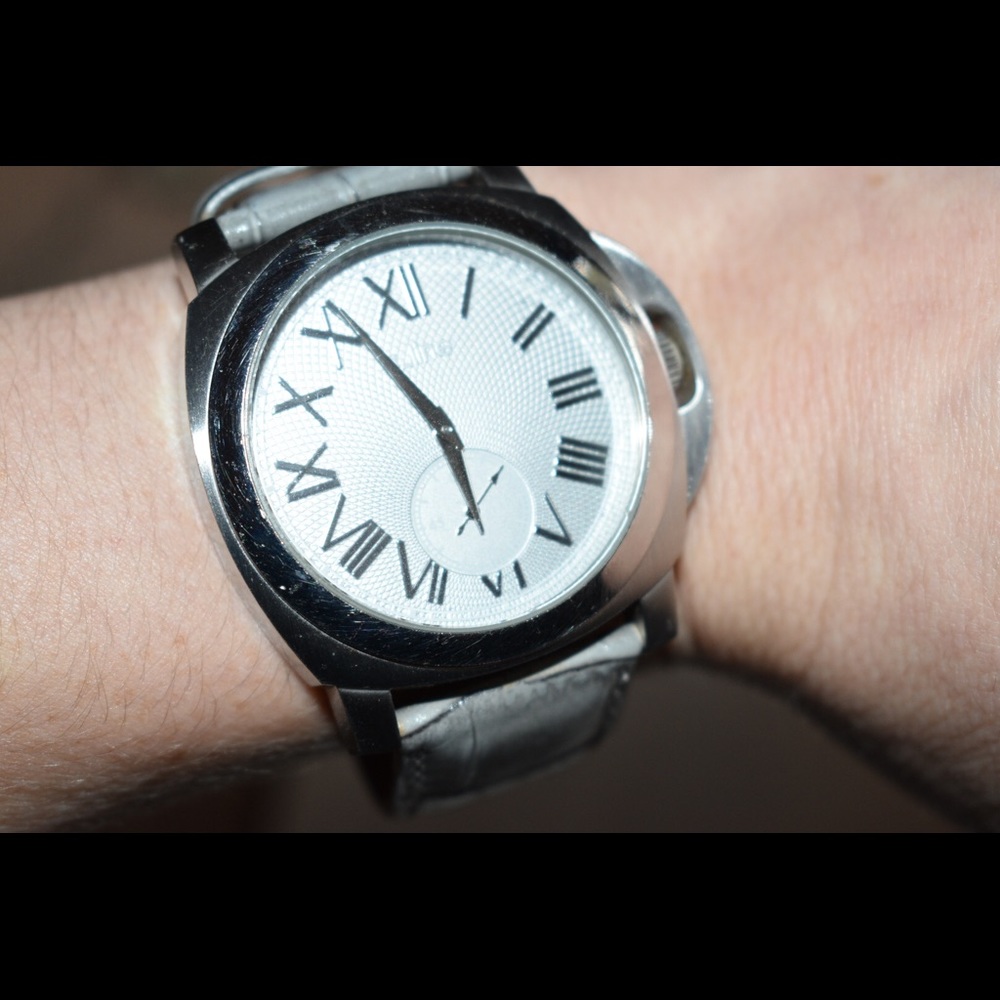 a_line watch